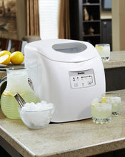 Load image into Gallery viewer, Danby 2 LB White Ice Maker
